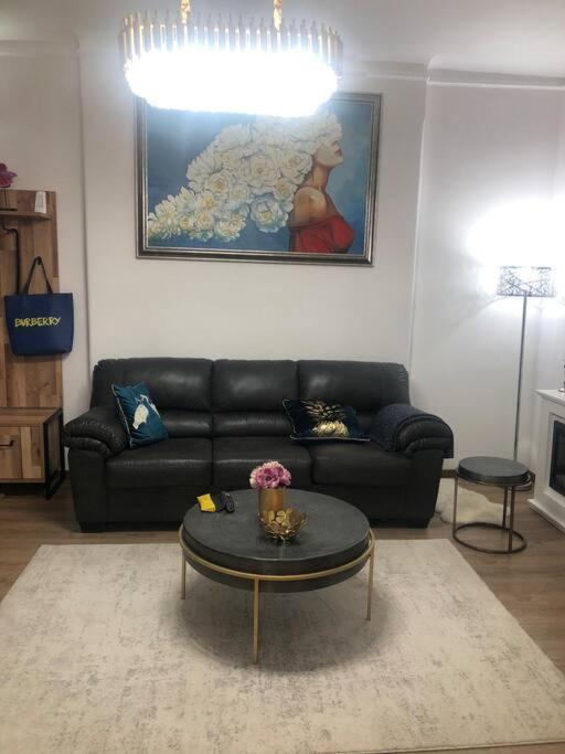 Dumbrava Rosie - Ultracentral Historical Residence 부쿠레슈티 외부 사진